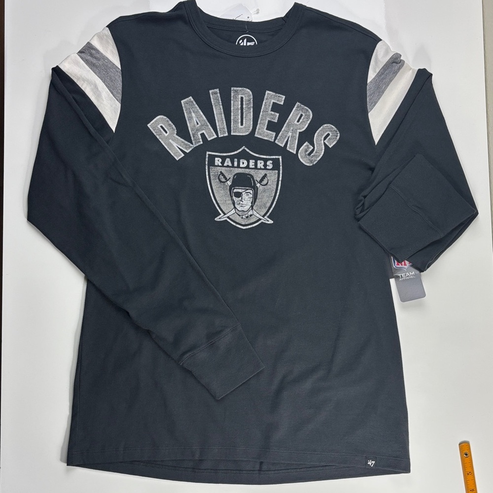 NWT RAIDERS LONG sleeve Tee